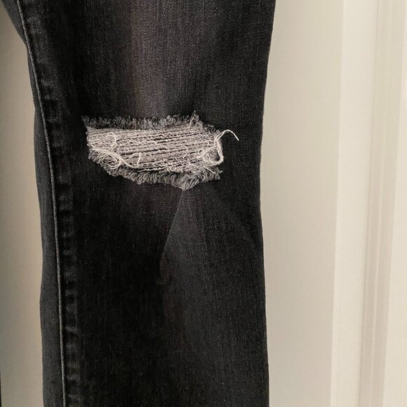 Hudson Jeans Sz. 28 - Picture 4 of 7